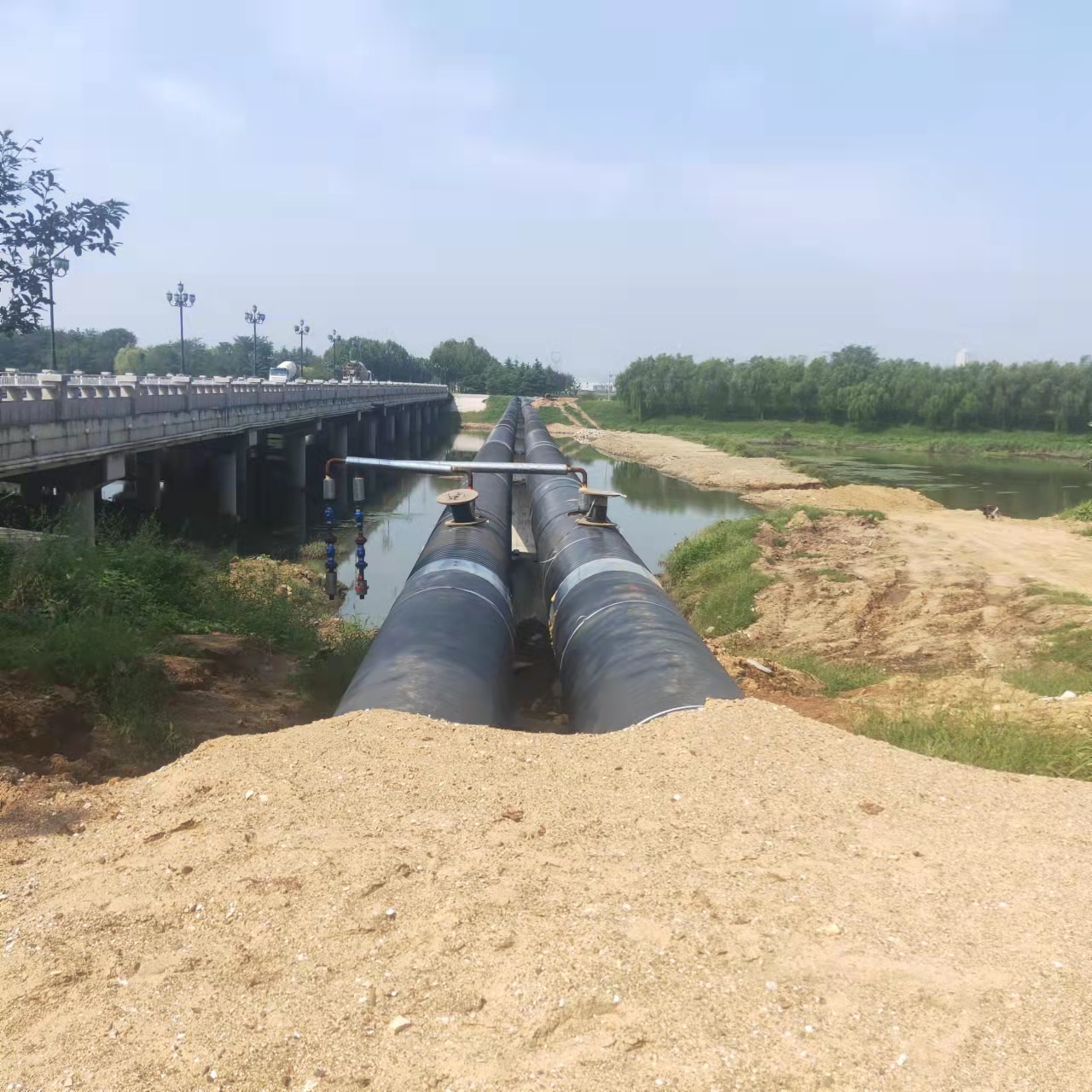 涪陵管道长距离内部除垢输油管道清洗